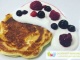 Low Carb Pancakes mit Alpro Naturjoghurt und Waldbeeren